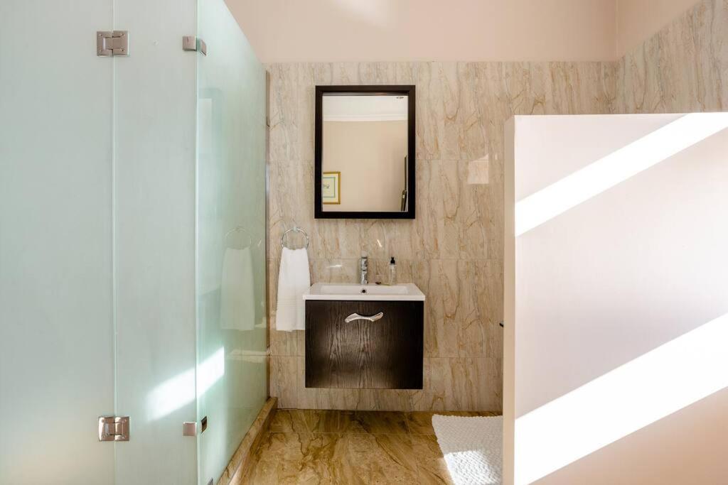 Aqua Terra Boutique Guesthouse Саймонстаун Экстерьер фото